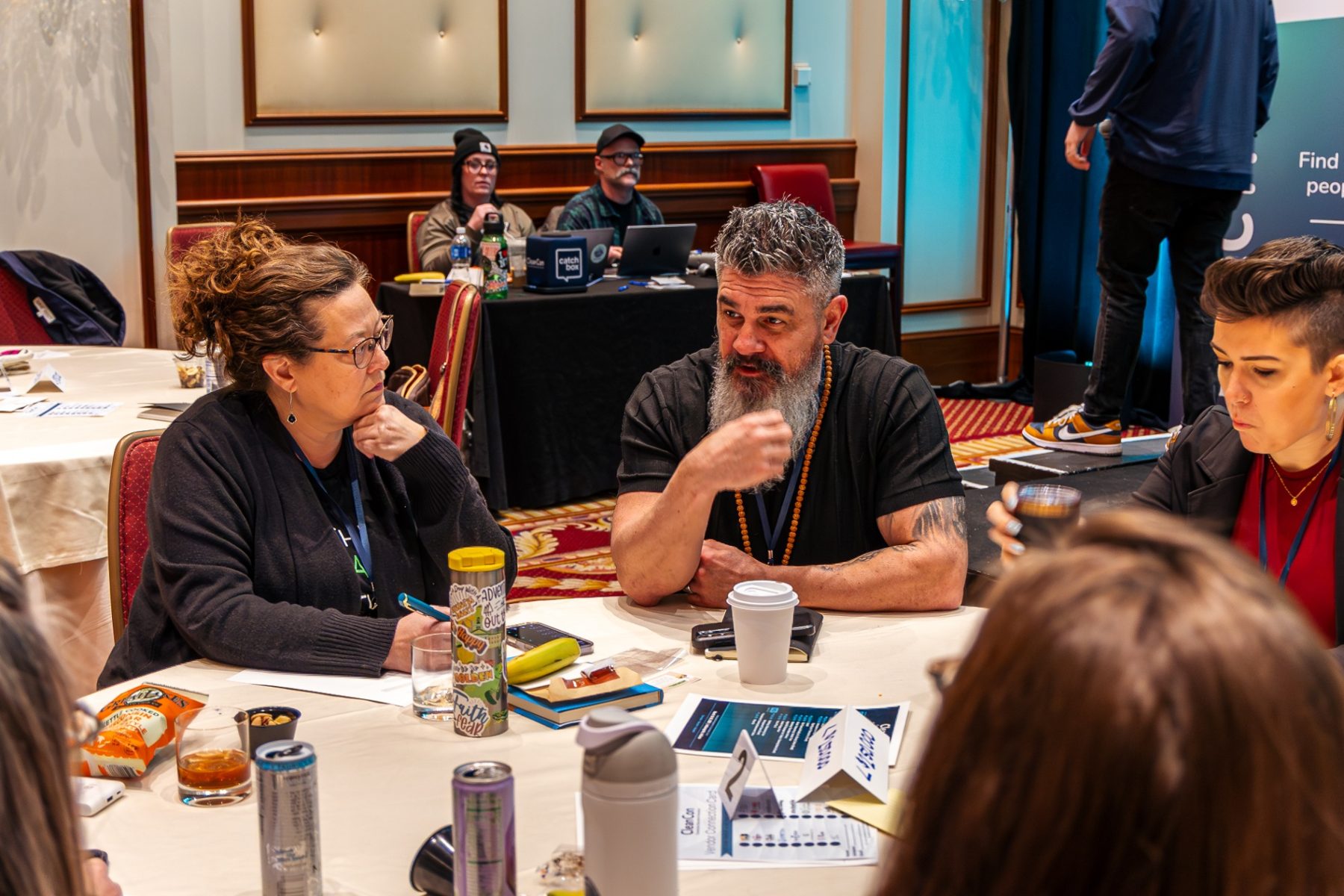 Cleaning business owners in conversation